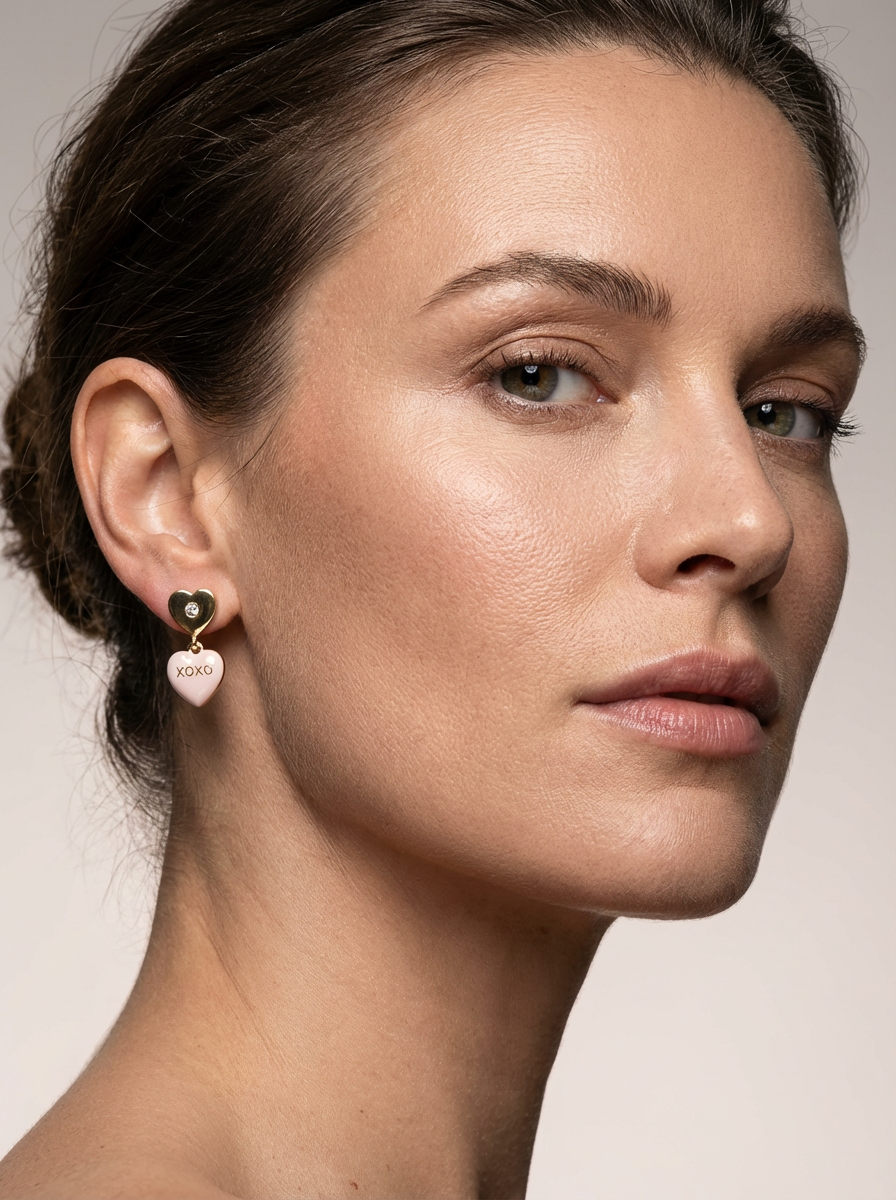 XOXO爱心耳钉